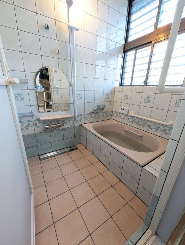 冷えを抑えたやさしい浴室・脱衣場へ|豊田市