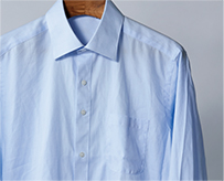 綿35％・ポリエステル65％のシャツでシワが軽減。